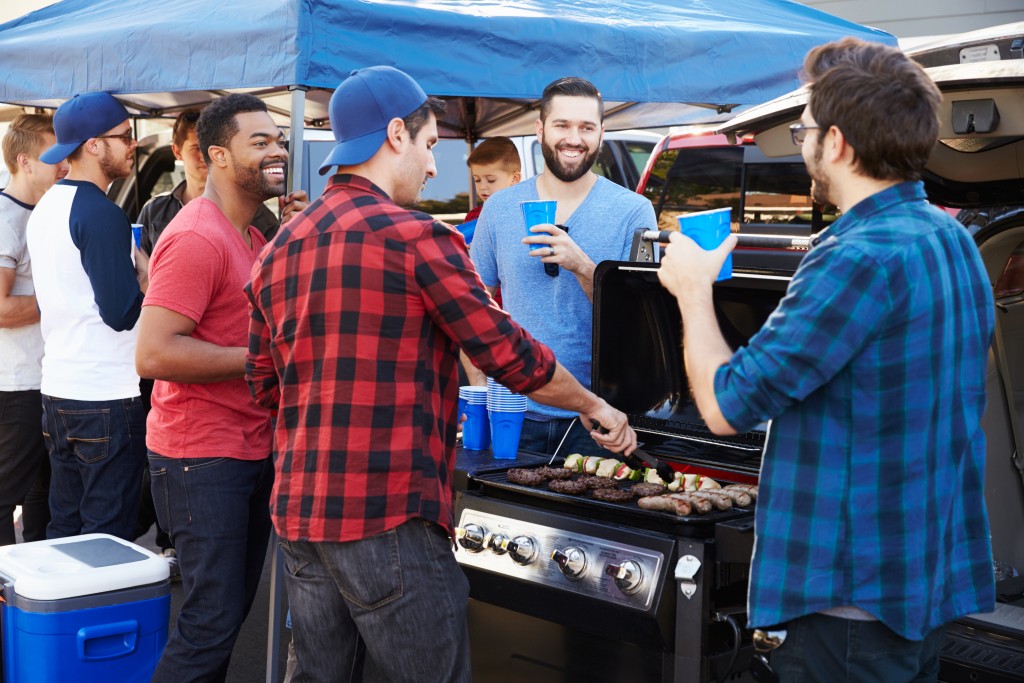 How to Throw the Best Tailgating Party Ever HPT Motor Sports
